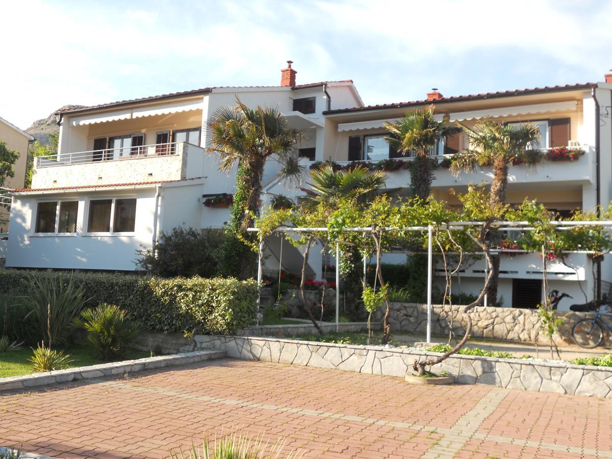 Apartments Mihalic I Baska  Luaran gambar