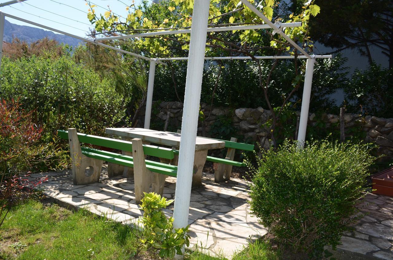Apartments Mihalic I Baska  Luaran gambar