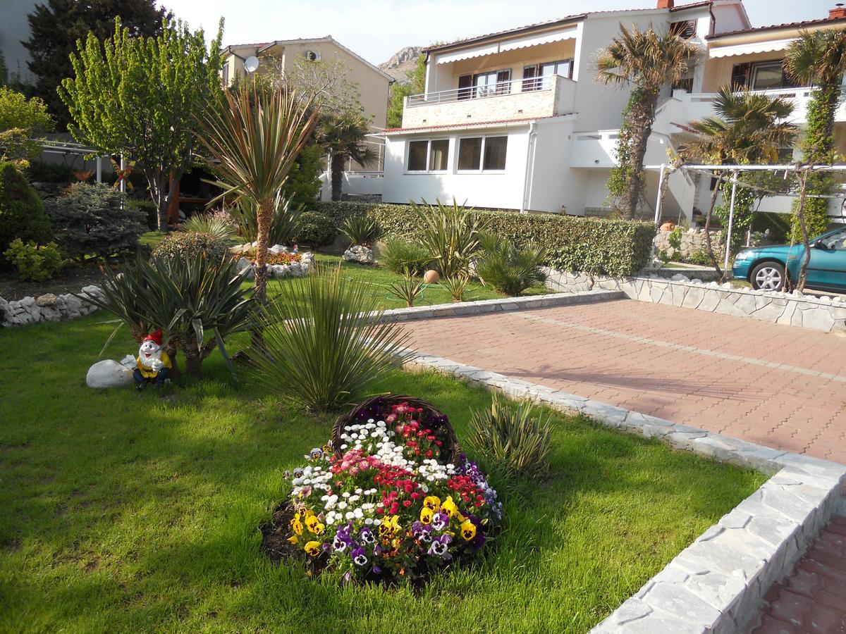 Apartments Mihalic I Baska  Luaran gambar